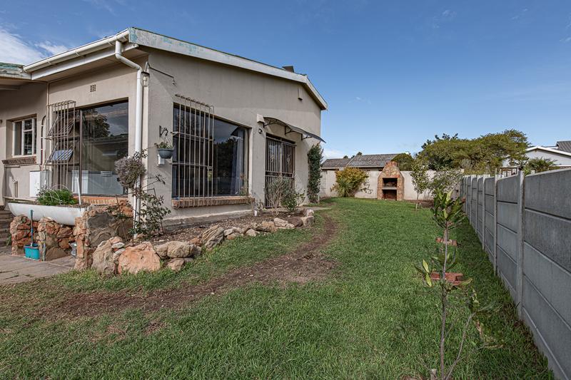 4 Bedroom Property for Sale in Riviersonderend Western Cape